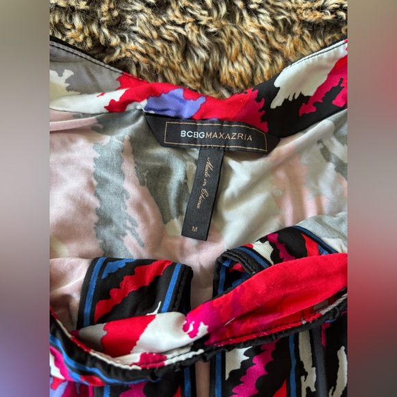 BCBG Max Azria top medium watercolor tunic top - Picture 3 of 4